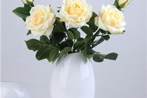 Single-Paris-Artificial-Rose-Valentines-Day-Rose-Wholesale-2